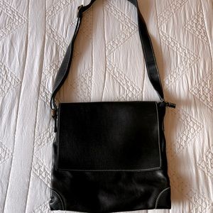 Unisex All-Leather Black Tote Bag